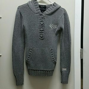 Fox sweater with hood